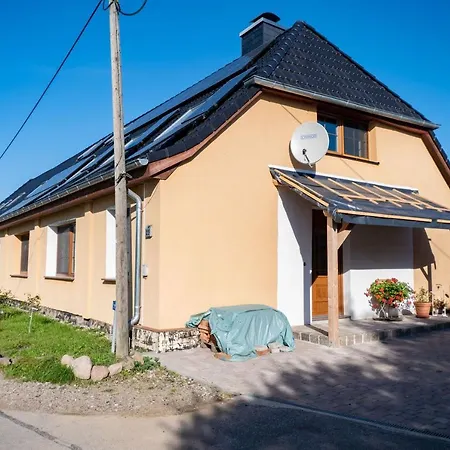 Apartment Ferienwohnung Warnow